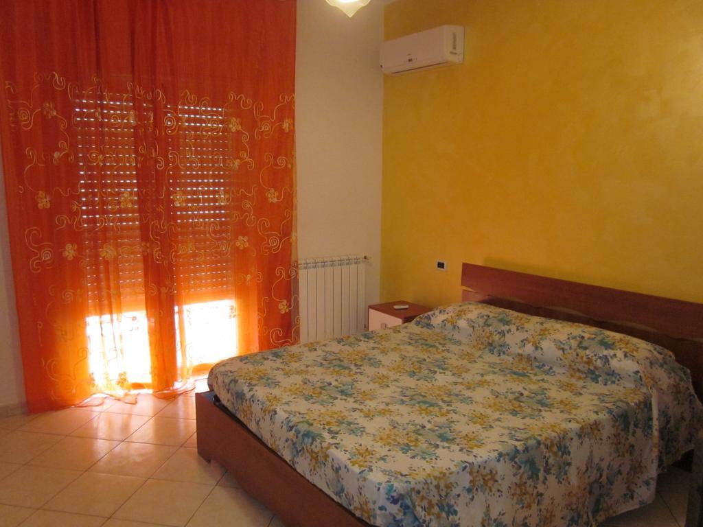 Appartamento Vallone Petrara Reggio di Calabria Cameră foto